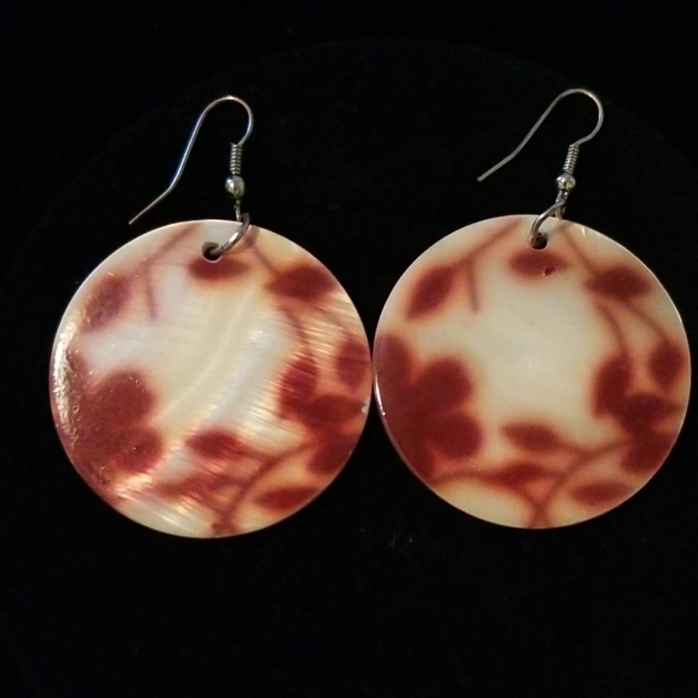Mother of pearl disc earrings